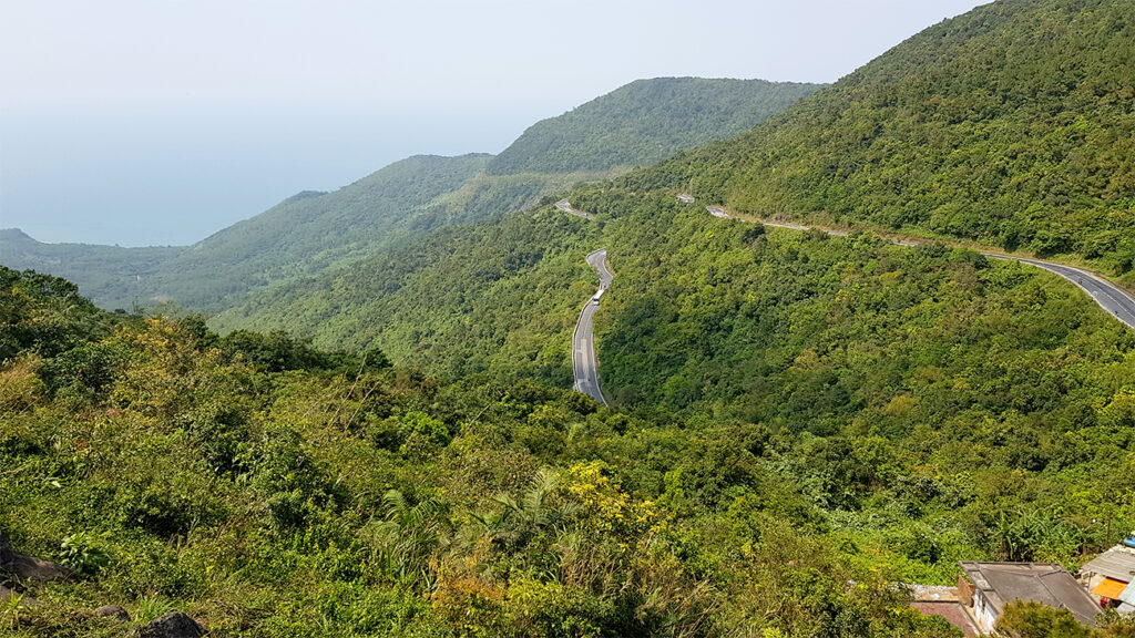 easy-rider-hue-hoi-an-rute-bjerge