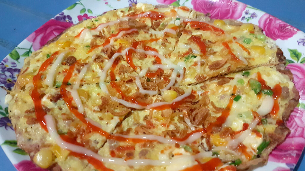 ho-chi-minh-city-food-tour-vietnamesisk-pizza