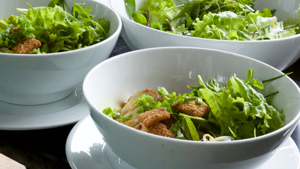 hoi-an-cooking-class-cao-lau-2