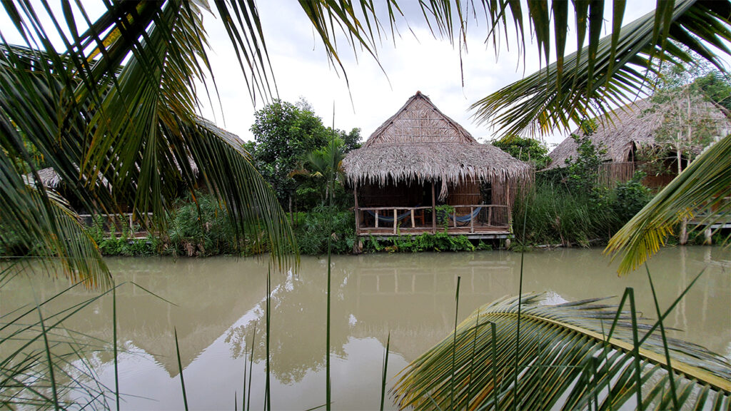 mekong-delta-bungalows-ved-floden