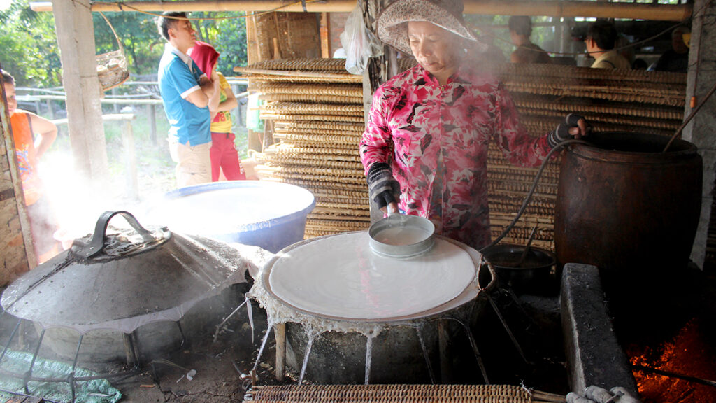 mekong-delta-rice-pancake