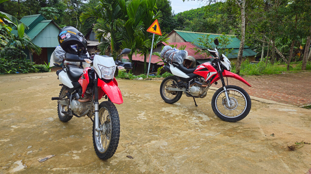 motorbike-tour-motorbikes