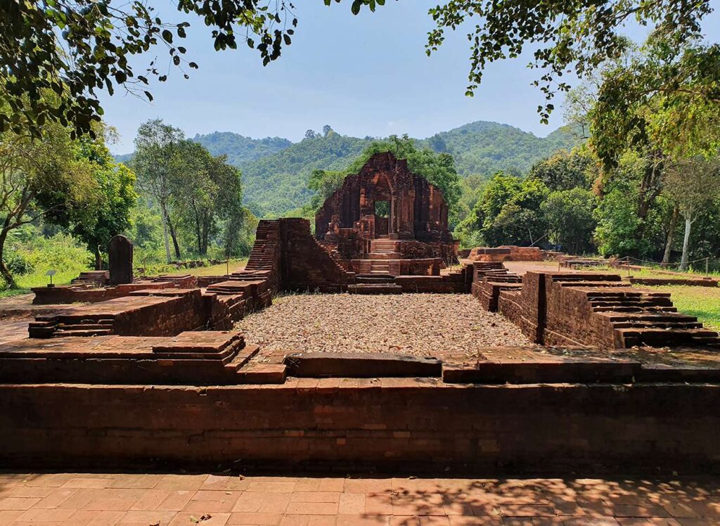 my-son-ruinerne-ruin-5
